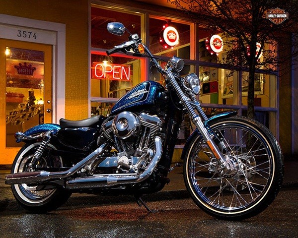 Harley davidson xl 1200 v Seventy-Two ช็อปเปอร์ที่ดูดีที่สุดแห่งปี
