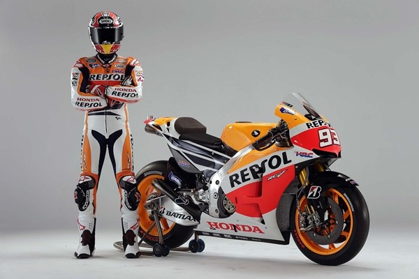repsol honda rc213v dani pedrosa marc marquez 18 10อันดับรถแข่งยอดนิยมในตลาดรถ ปี2015