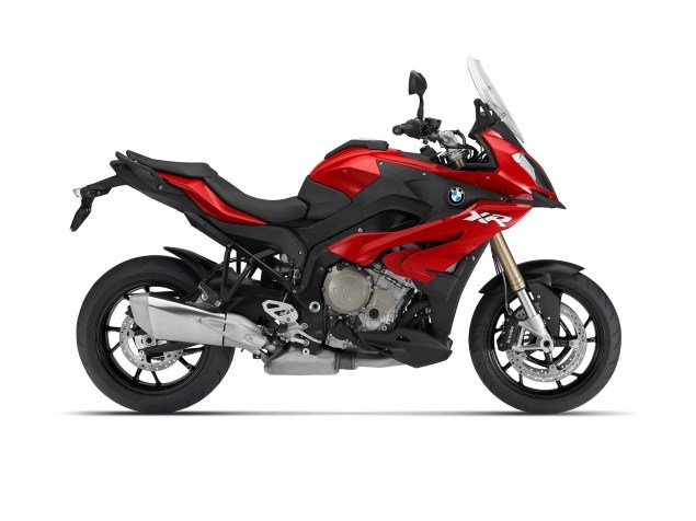 BMW S1000XR เอ็นดูโร่พันธุ์ซ่า ราคา 830,000 บาท