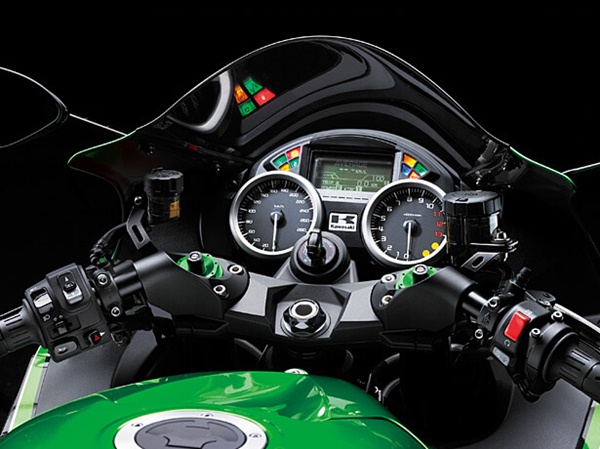 รุ่นและราคา Ninja ZX-14R 2021 สมรรถนะระดับซูเปอร์สปอร์ต