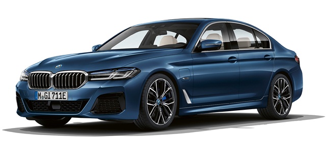 รุ่นและราคา BMW 5 Series Sedan 2021 ราคาเริ่มต้นที่ 2,999,000 บาท.